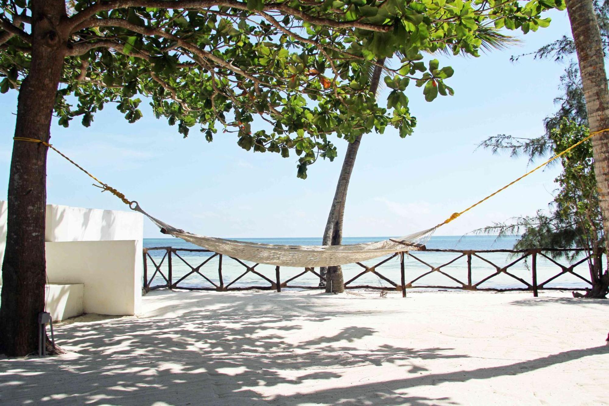 Manolo Beach Resort Uroa Exterior photo